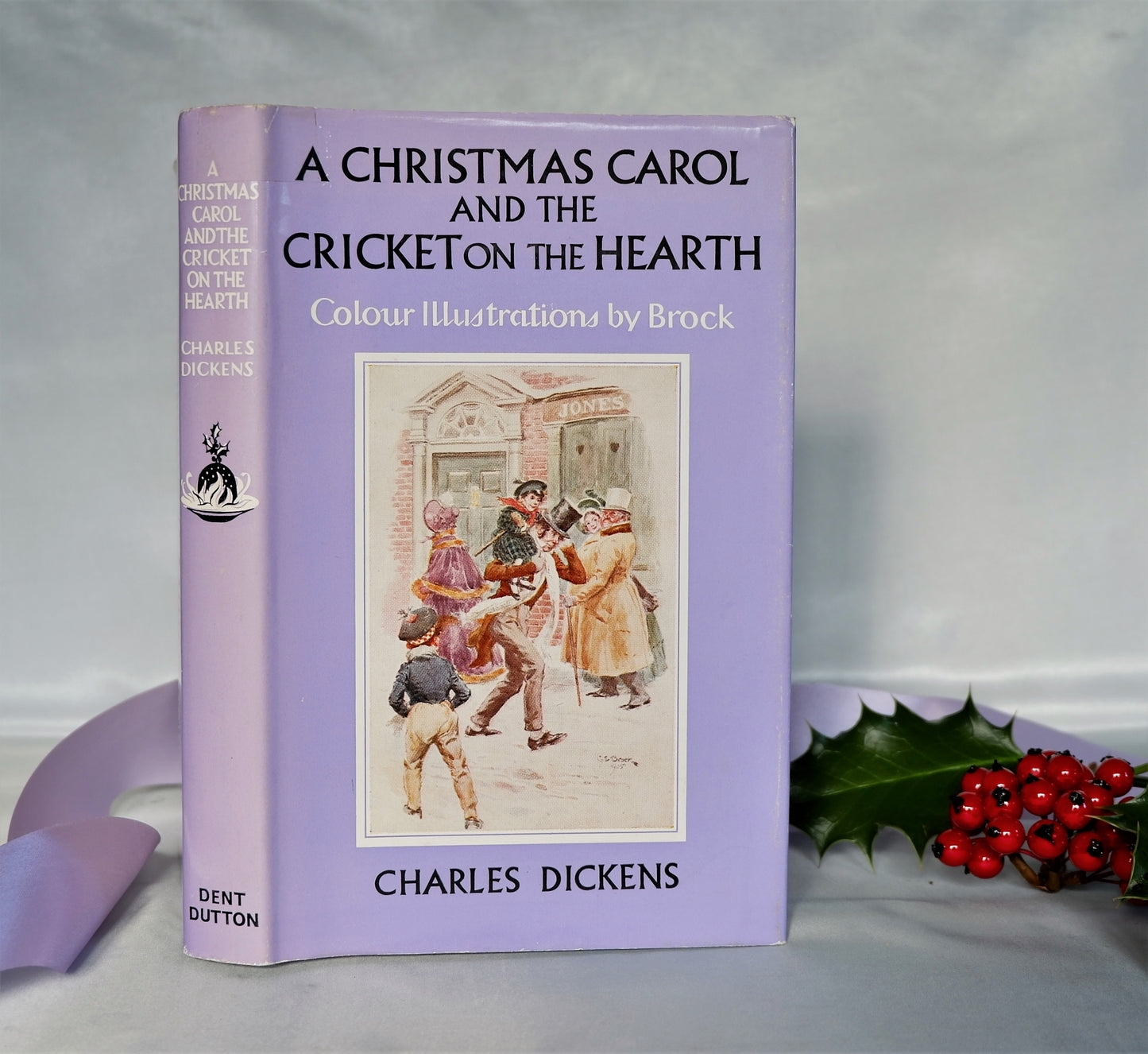 1975 A Christmas Carol and The Cricket on the Hearth by Charles Dickens / JM Dent, London / Illustrated Vintage Edition in Good Condition