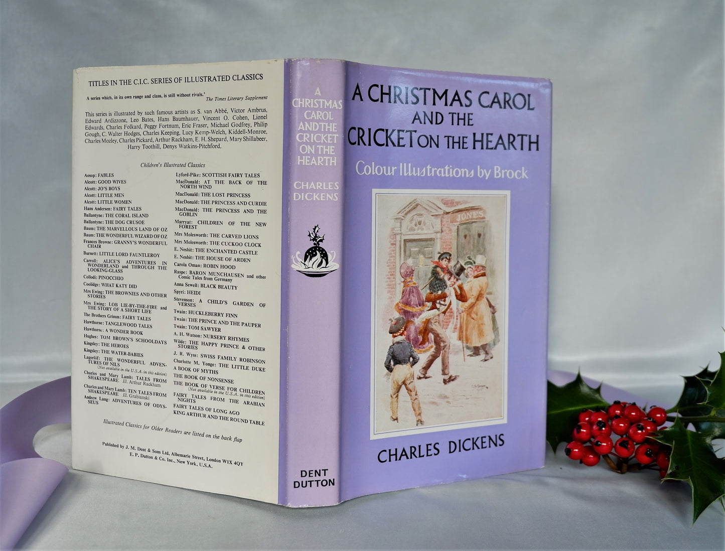 1975 A Christmas Carol and The Cricket on the Hearth by Charles Dickens / JM Dent, London / Illustrated Vintage Edition in Good Condition