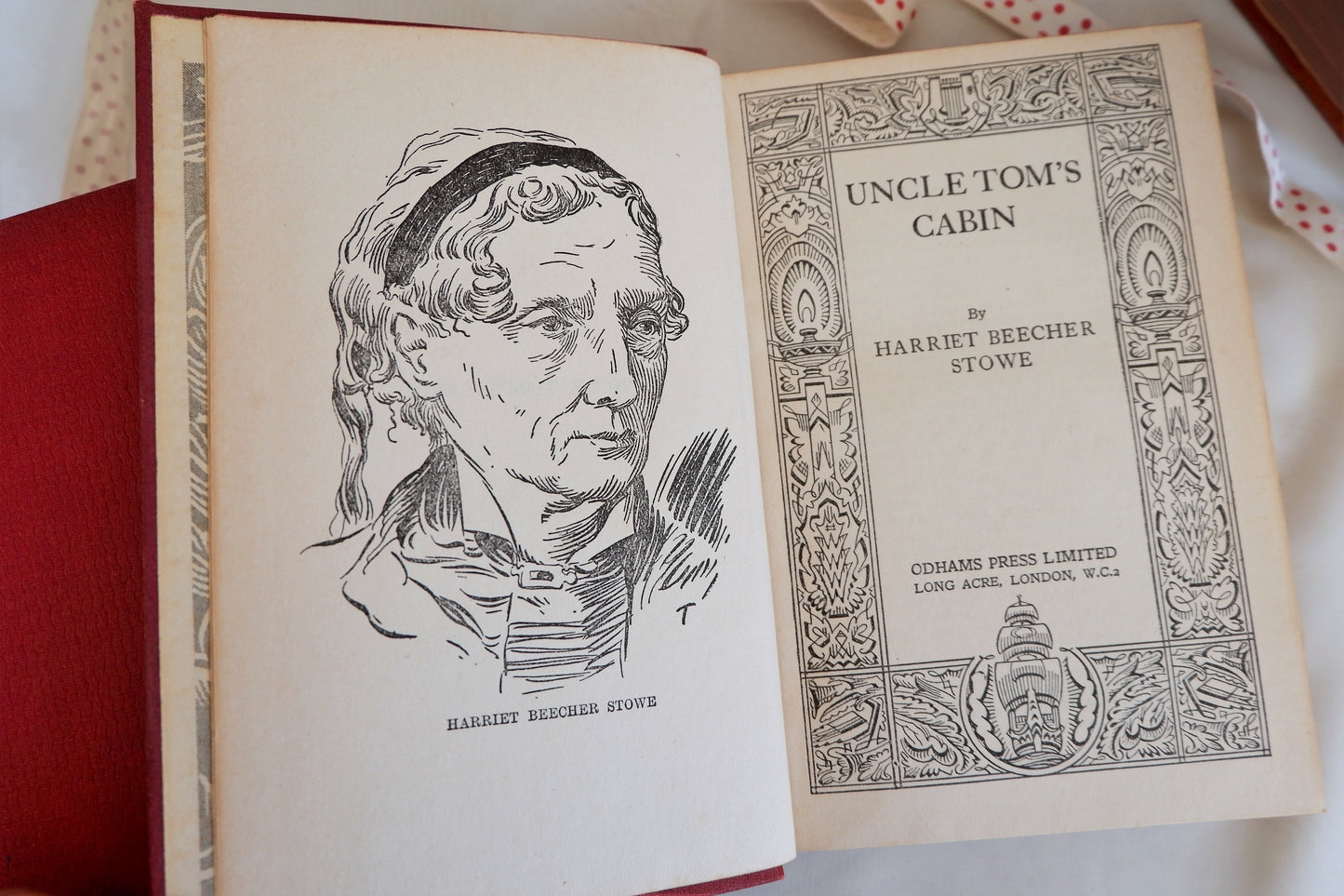 Three Volume Vintage Classic Literature Book Set / 1930s Odhams Press, London / Ivanhoe, Gulliver's Travels, Uncle Tom's Cabin