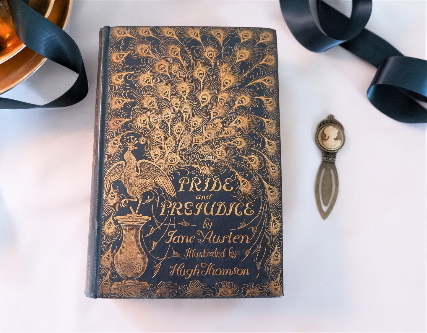 1895, Pride and Prejudice by Jane Austen / The Peacock Edition / George Allen, London / In Good Condition / Illustrated by Hugh Thomson