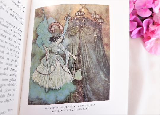 Perrault's Fairy Tales / Beautifully Illustrated by Edmund Dulac / Folio Society, London / Good Condition / Cinderella, Sleeping Beauty etc.